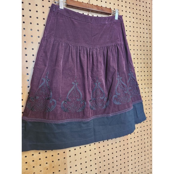 Ann Taylor Loft Plum Purple Black Embroidered Corduroy Skirt‎ Size 4 Petite - Picture 4 of 9